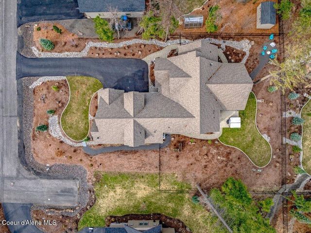 11674 N ARNICAS CT, Hayden, ID 83835