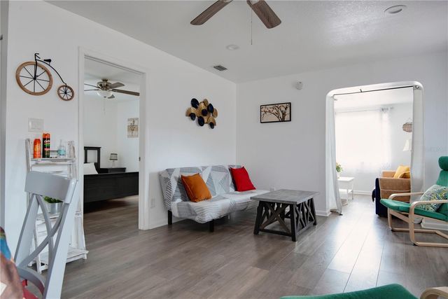 368 RIDGE ROAD SW, Largo, FL 33770