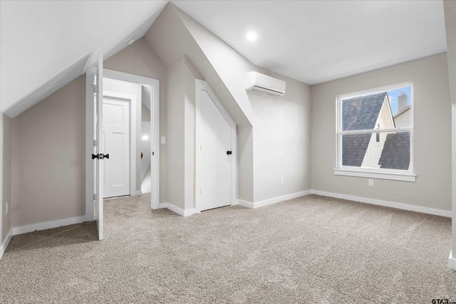 16425 Clearview Dr, Lindale, TX 75771