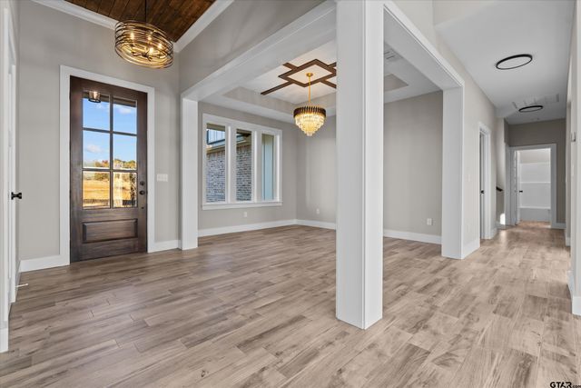 16425 Clearview Dr, Lindale, TX 75771