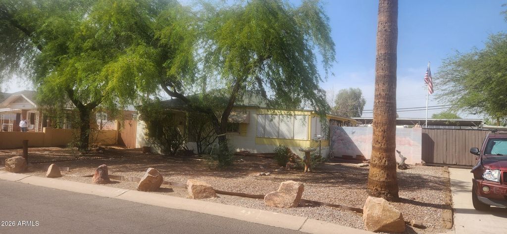 1636 E Glenrosa Avenue, Phoenix, AZ 85016 — exterior