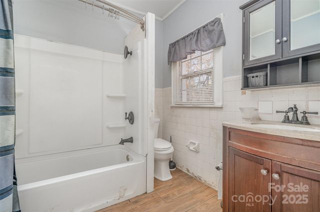 505 N Chestnut Street, Gastonia, NC 28054