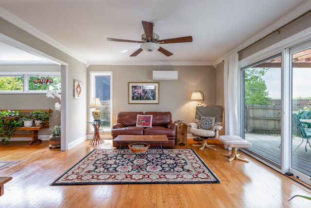 709 RUSSELL BLVD, Columbia, MO 65203