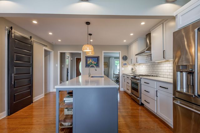 709 RUSSELL BLVD, Columbia, MO 65203