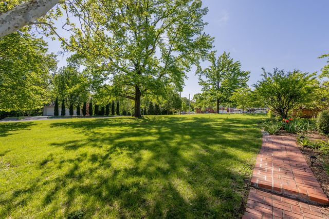 709 RUSSELL BLVD, Columbia, MO 65203