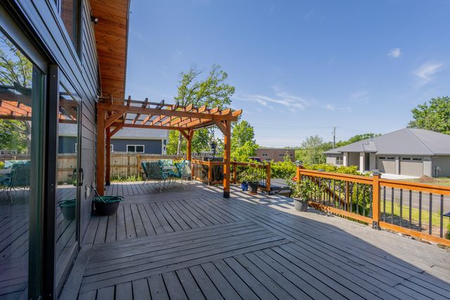709 RUSSELL BLVD, Columbia, MO 65203