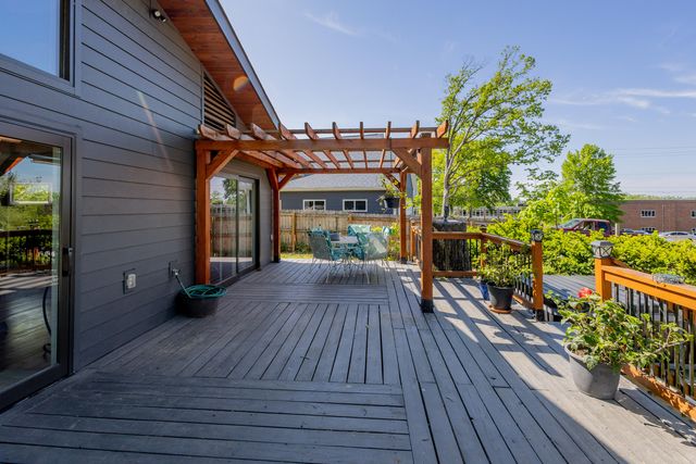 709 RUSSELL BLVD, Columbia, MO 65203
