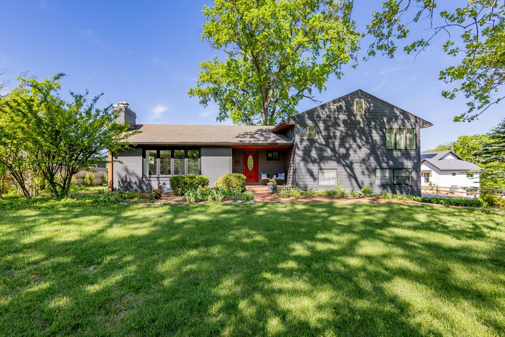 709 RUSSELL BLVD, Columbia, MO 65203