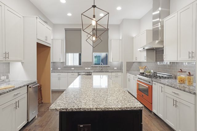 1365 Arch Place, Dallas, TX 75215