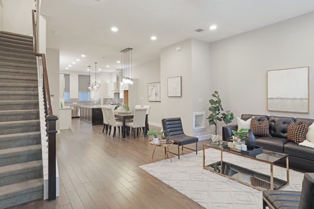 1365 Arch Place, Dallas, TX 75215