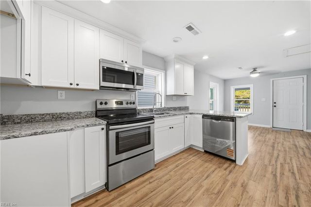 727 Brook AVE, Suffolk, VA 23434