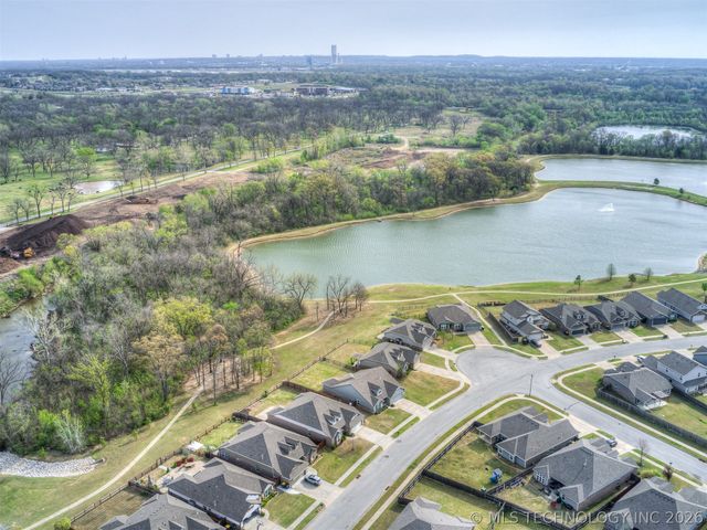 10353 S Nathan Street, Jenks, OK 74037