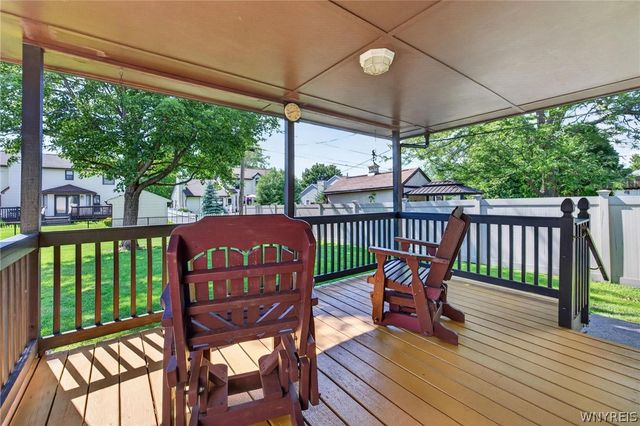 72 Carmelite Drive, West Seneca, NY 14224