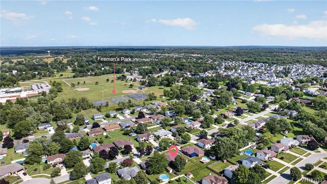 72 Carmelite Drive, West Seneca, NY 14224
