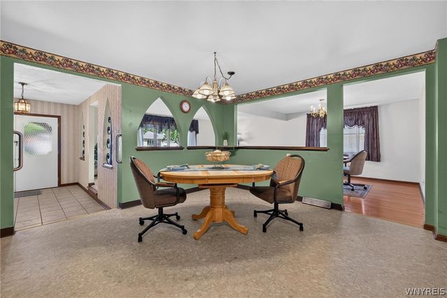 72 Carmelite Drive, West Seneca, NY 14224