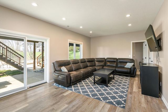 31290 Napa Valley Drive, Waukee, IA 50263