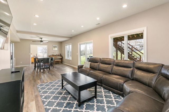 31290 Napa Valley Drive, Waukee, IA 50263