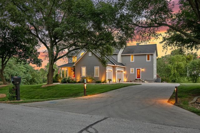 31290 Napa Valley Drive, Waukee, IA 50263