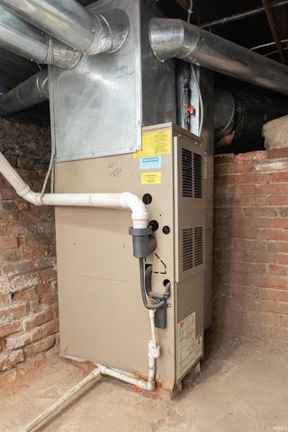 1011 W Wayne Street, Fort Wayne, IN 46802