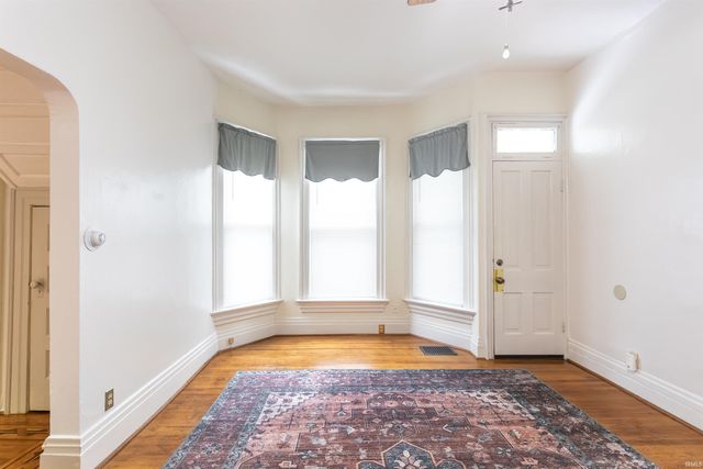 1011 W Wayne Street, Fort Wayne, IN 46802