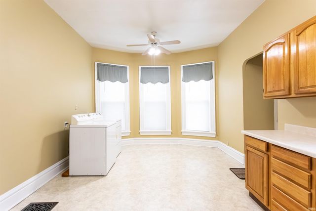 1011 W Wayne Street, Fort Wayne, IN 46802