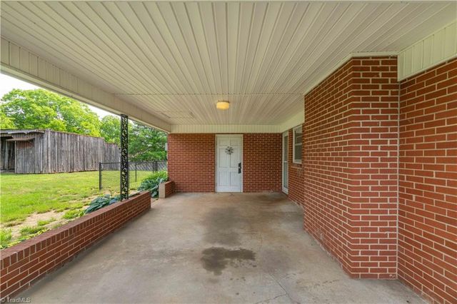 1427 Reeves Mill Road, Mount Airy, NC 27030