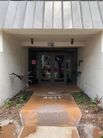 4611 W FIG STREET 210, Tampa, FL 33609