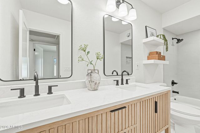 8770 E VIA DE VIVA --, Scottsdale, AZ 85258