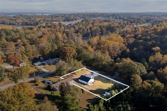 412 E North 5th Street, Seneca, SC 29678