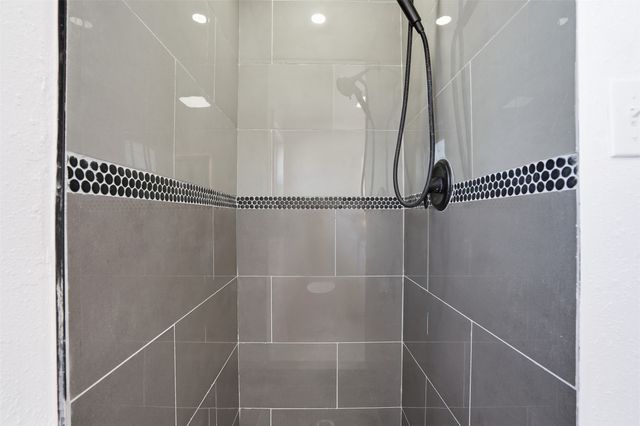 1409 Cloverdale Drive, Fort Worth, TX 76134