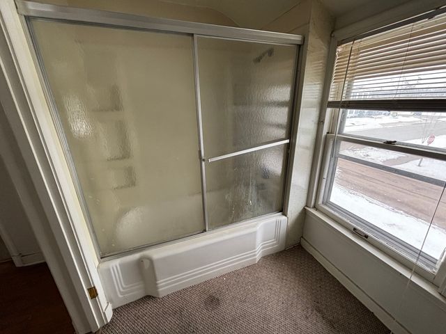 2235 Pershing Blvd Boulevard, Clinton, IA 52732