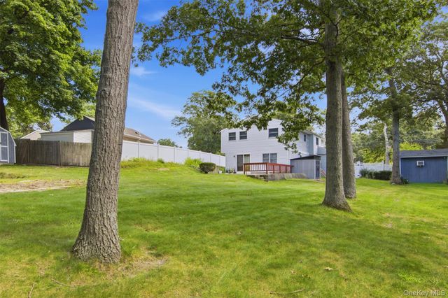 224 Holbrook Avenue, Ronkonkoma, NY 11779