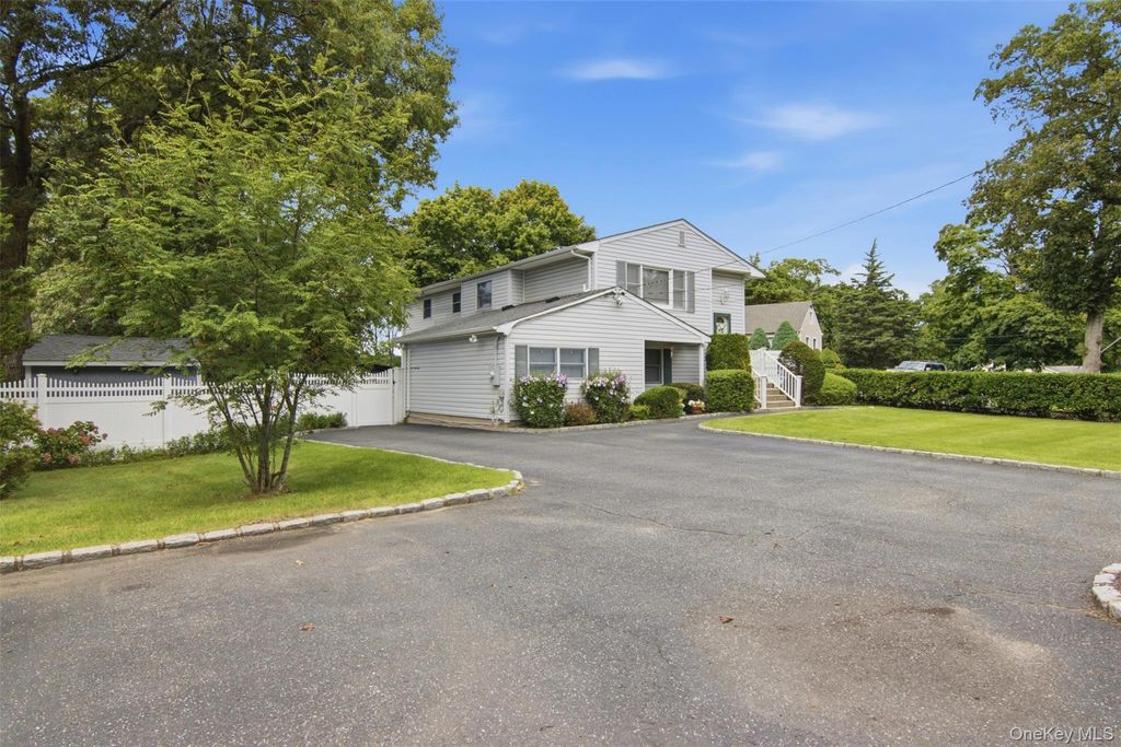 224 Holbrook Avenue, Ronkonkoma, NY 11779 — photo 3