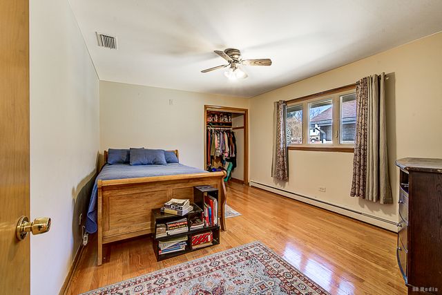 5767 W 97th Street, Oak Lawn, IL 60453