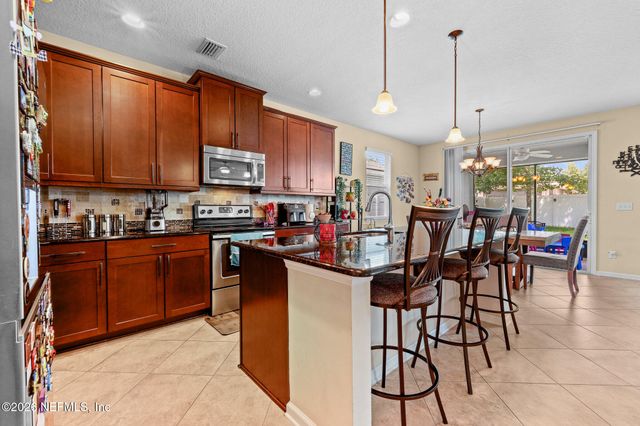 7039 CRISPIN COVE Drive, Jacksonville, FL 32258
