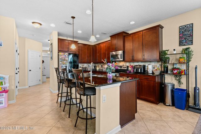 7039 CRISPIN COVE Drive, Jacksonville, FL 32258