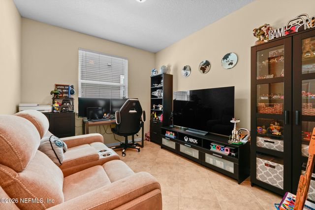 7039 CRISPIN COVE Drive, Jacksonville, FL 32258