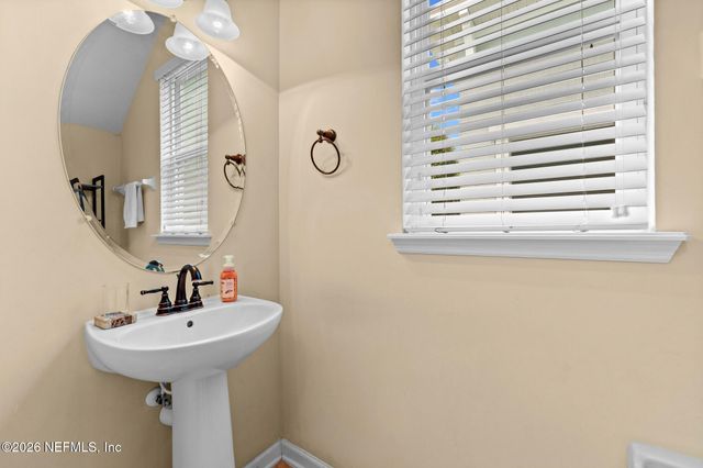 7039 CRISPIN COVE Drive, Jacksonville, FL 32258