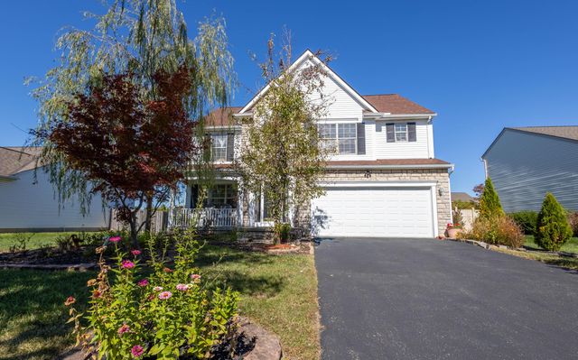 705 Woodington Drive, Pataskala, OH 43062