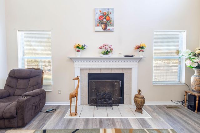 705 Woodington Drive, Pataskala, OH 43062