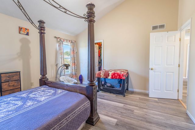 705 Woodington Drive, Pataskala, OH 43062