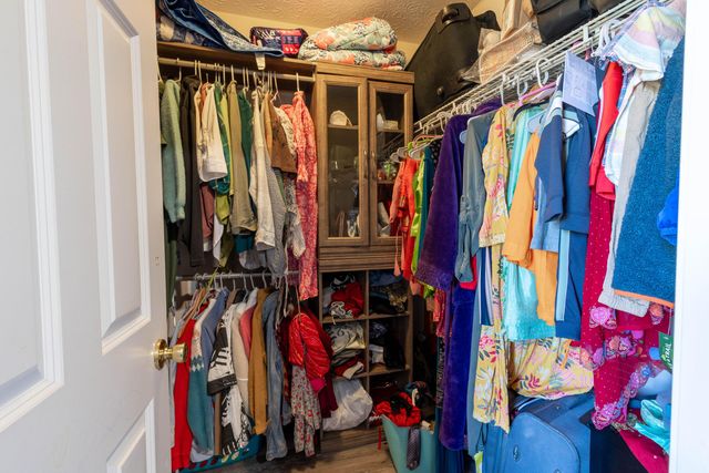 705 Woodington Drive, Pataskala, OH 43062