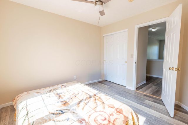 705 Woodington Drive, Pataskala, OH 43062