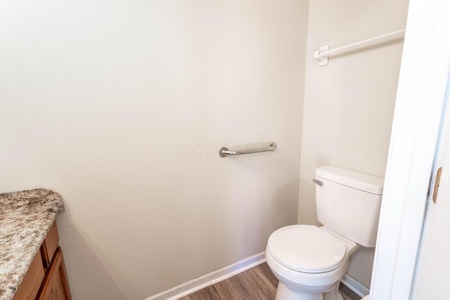 705 Woodington Drive, Pataskala, OH 43062