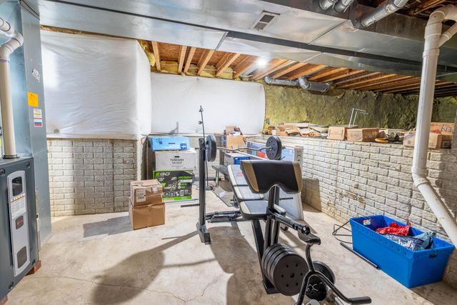 705 Woodington Drive, Pataskala, OH 43062