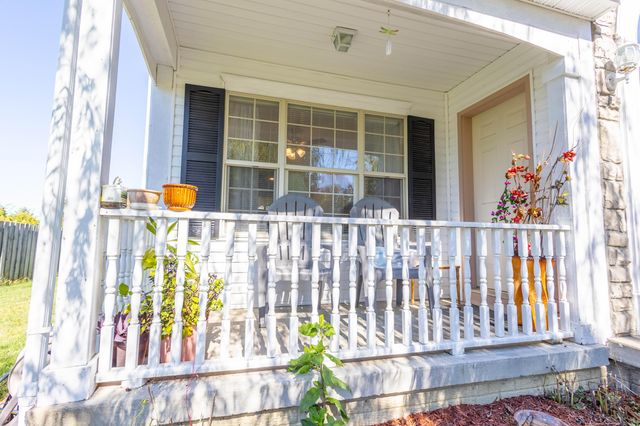 705 Woodington Drive, Pataskala, OH 43062