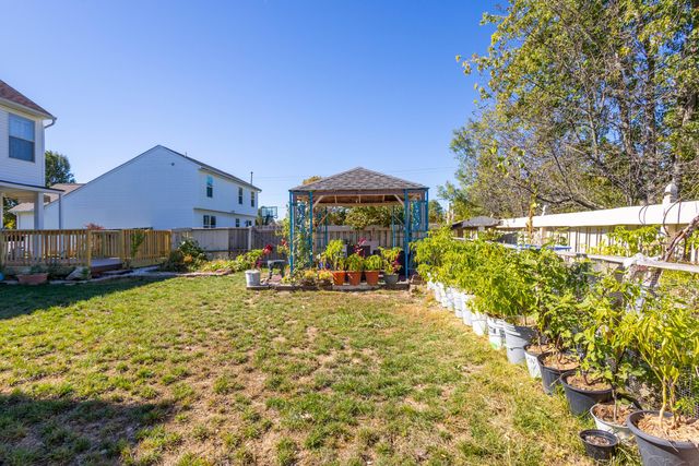 705 Woodington Drive, Pataskala, OH 43062