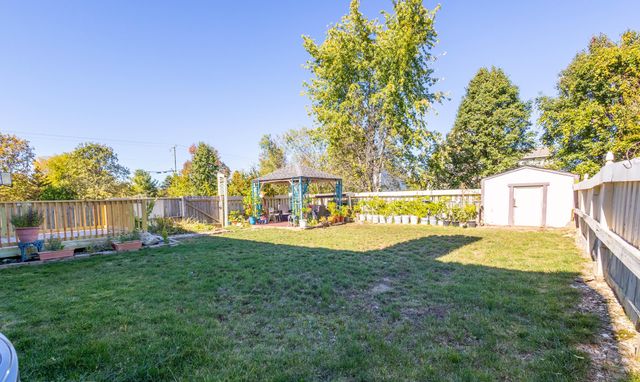 705 Woodington Drive, Pataskala, OH 43062