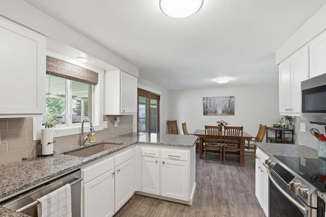 11116 E 37th Ave, Spokane Valley, WA 99206