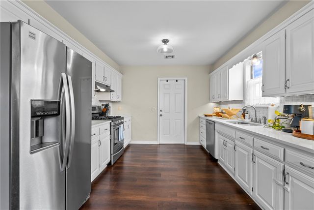 1405 W Mimosa Street, Rogers, AR 72758